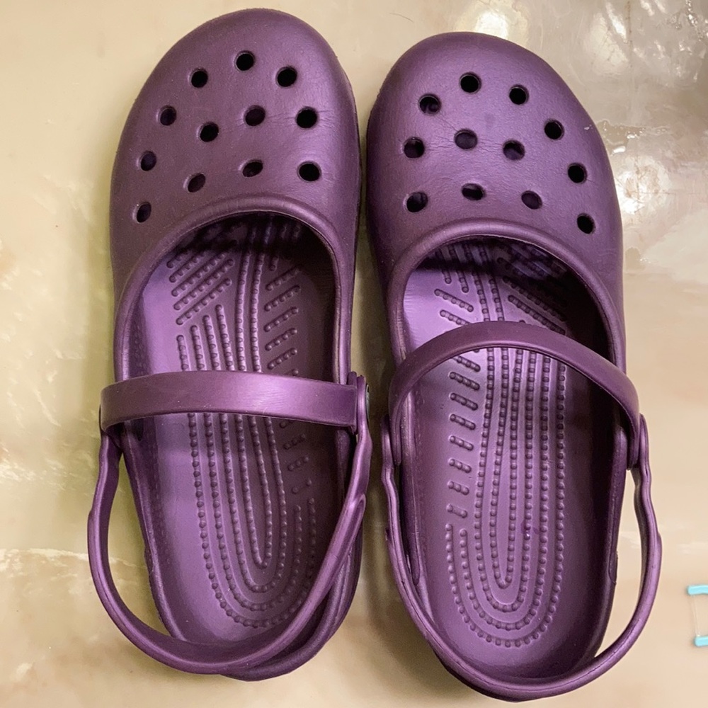 Crocs Karin Mary Janes. Excellent used condition.